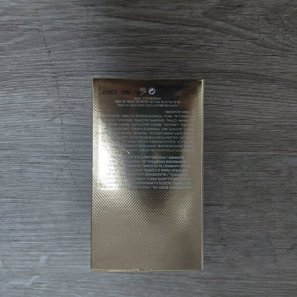 TOMFORD SOLEIL BLANC SHIMMERING BODY OIL 100 ML - Picture 2 of 3